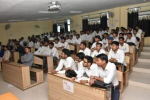 3rd year Civil Engineering students attended NISA FEA software demo given by Starcom Technology, Bengaluru at GLA University #GLAUniversity #Workshop